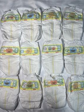 Pampers Swaddlers Sesame Street Diapers Size 2 Lot 12 Elmo Cookie Monster 2015